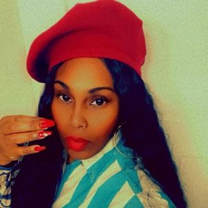 Meet your Posher, Domonique